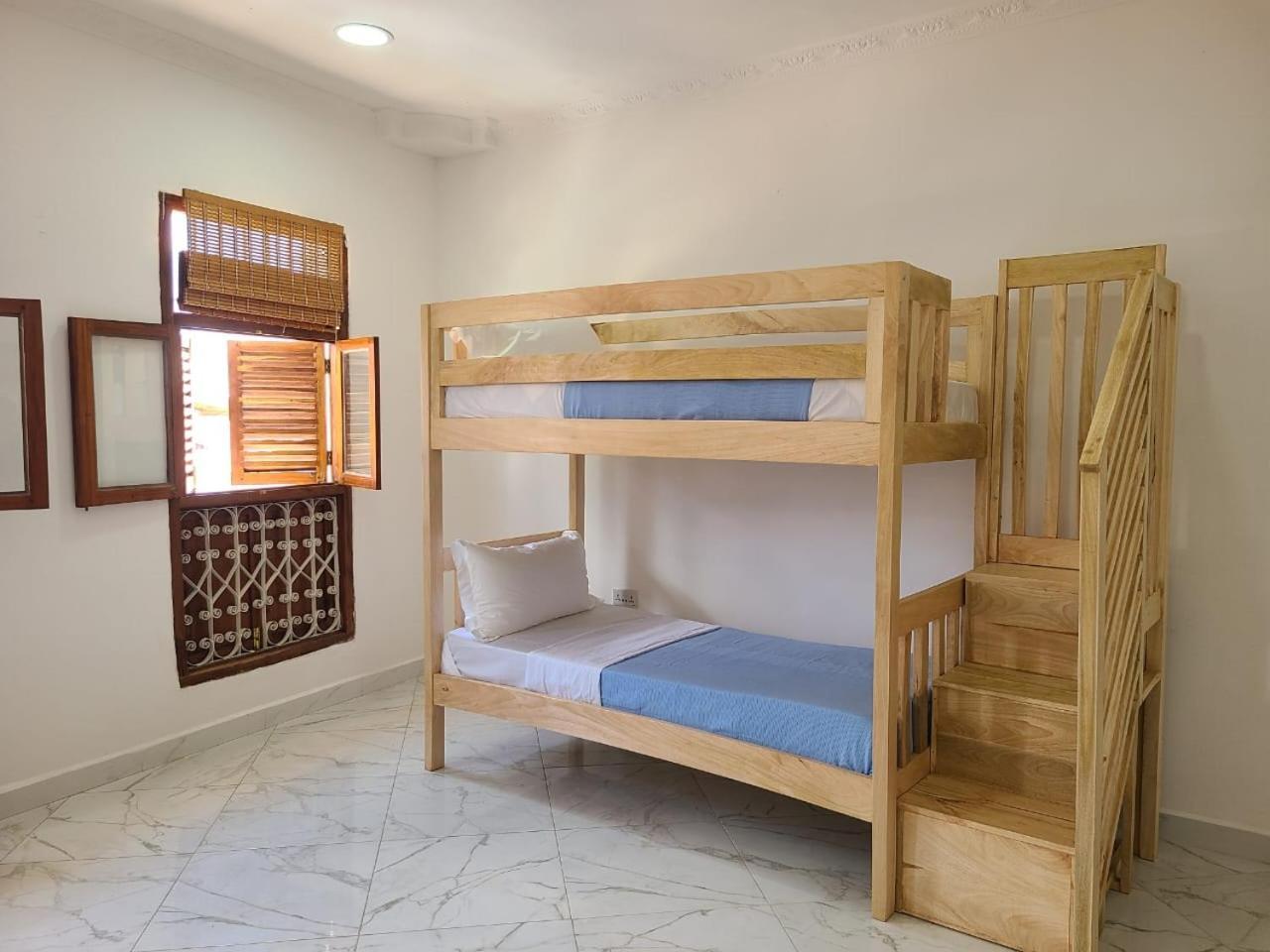 Cube Place Aparthotel Zanzibar Buitenkant foto